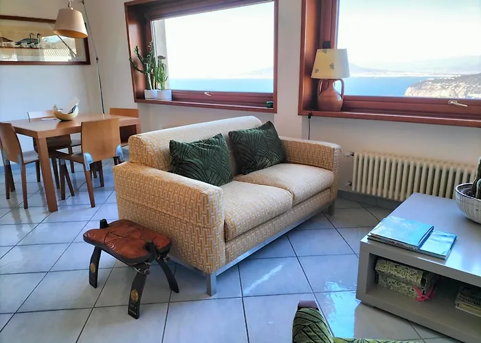Una Vedetta Sul Mare Apartmán SantʼAgata sui Due Golfi